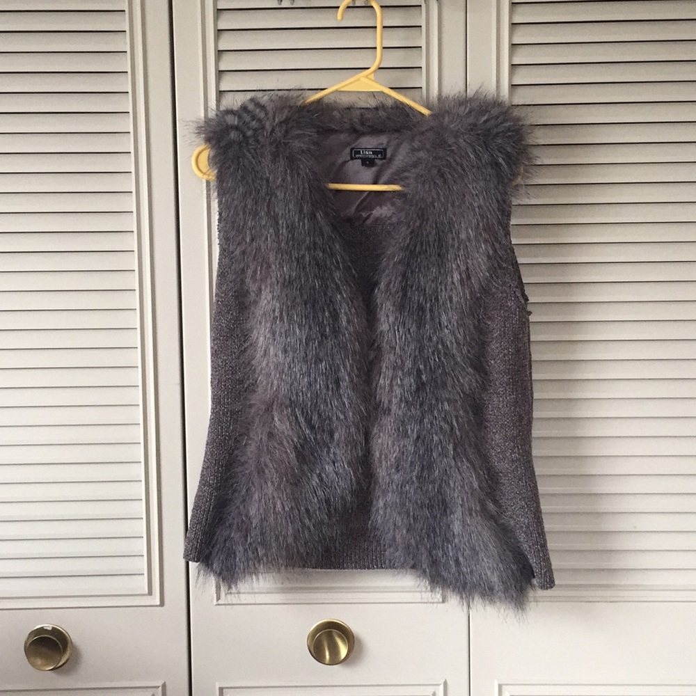 Fur vest
